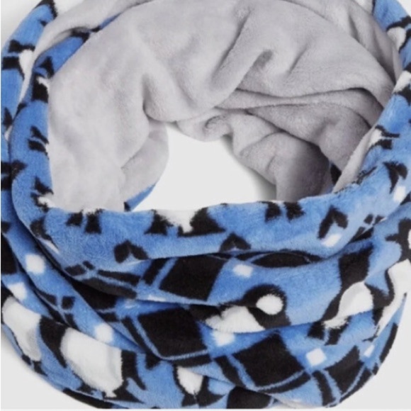 Vera Bradley Playful Penguins Argyle fleece scarf - NWT - Picture 4 of 5